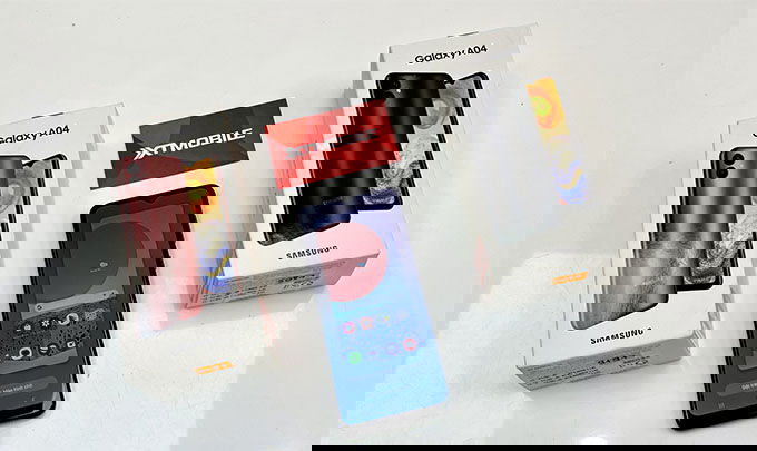 Galaxy A04 và Galaxy A03 đều sở hữu màn hình 6,5 inch