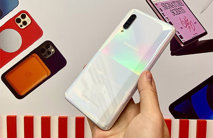 5 chiếc smartphone 007Win nhà cái 128GB tầm giá dưới 9 triệu đáng mua nhất mùa Giáng Sinh: S90