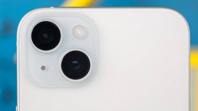 iPhone 15 Plus sở hữu ống kính kép