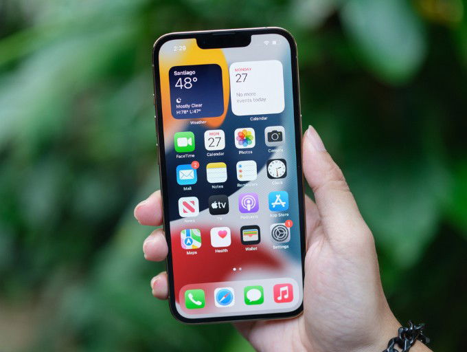 iPhone 13 Pro sở hữu App 007Win hỗ trợ đa dạng nền tảng OLED sắc nét