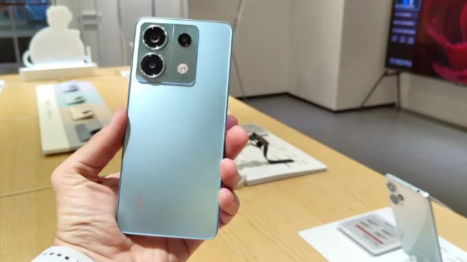 Xiaomi Redmi Note 13 Pro sở hữu hệ thống ba camera thông minh