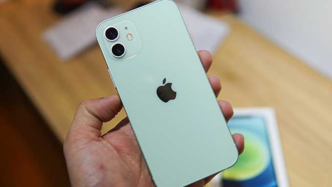 iPhone 12 tiêu chuẩn