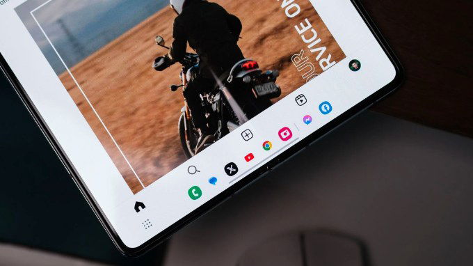 Thiết lập thanh taskbar trên Galaxy Z Fold 5