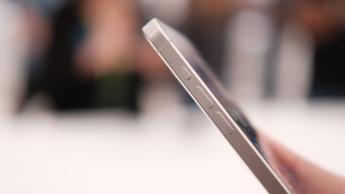 iPhone 16 sẽ trang bị các nút bấm thể rắn
