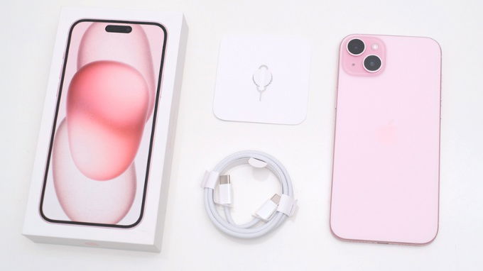 iPhone 15 màu hồng hợp với người mệnh Hỏa