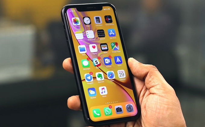 Dung lượng pin lớn và hoạt động tiết kiệm cho phép bạn sử dụng iPhone Xr 256GB cả ngày