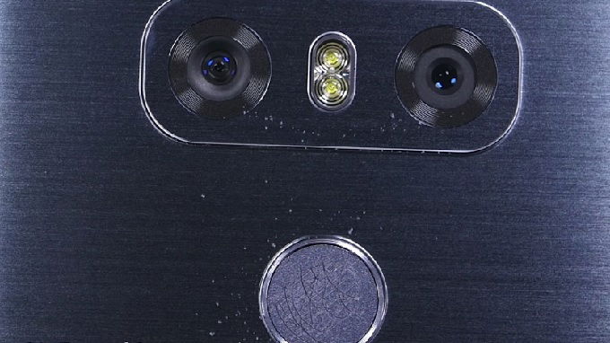 Camera LG G6 cũng phủ cường lực