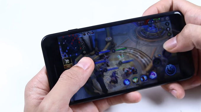 Liên Quân là một game dễ dàng với iPhone 7 Plus