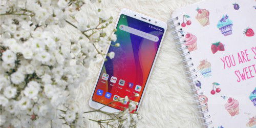 Trên tay Vsmart Active 1 trắng Ngọc Trinh tại 007WIN có gì?
