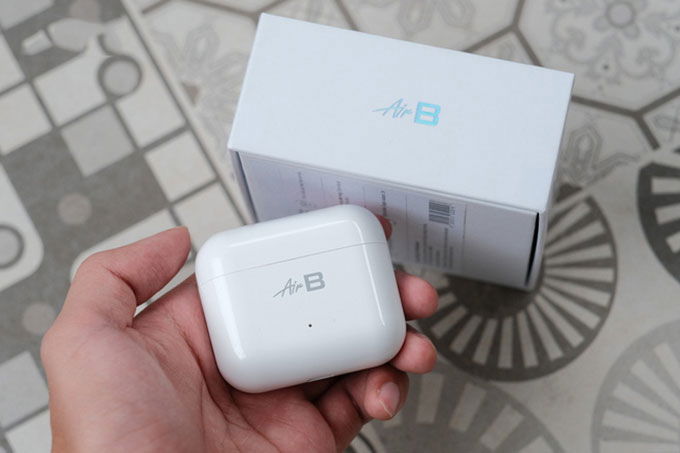 AirB được đánh giá không tốt từ nhiều reviewer về hình thức