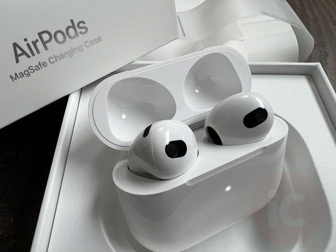 AirPods 3 sở hữu nhiều tính năng tuyệt vời hỗ trợ chất âm lẫn pin