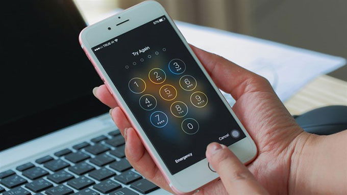 Cách reset iPhone bị khóa không cần kết nối với máy tính