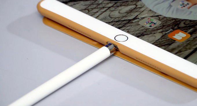 but-apple-pencil-1-thoi-luong-pin-an-tuong-len-den-12-gio-xtmobile