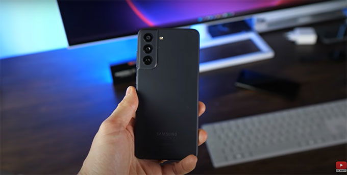 Video unbox Galaxy S21 FE mới nhất được thực hiện bởi Youtuber châu Âu