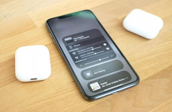 Chia sẻ cuộc gọi bằng AirPods