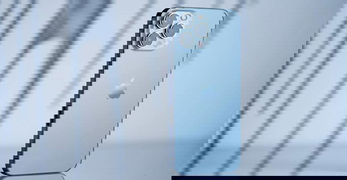 iPhone 12 Pro 512GB cũ ngoại hình còn mới, không trầy xước
