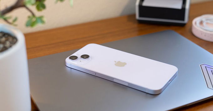 So sánh chi tiết iPhone 14 Plus 256GB và 007Win nhà cái Galaxy S22 Ultra 5G 256GB: Pin