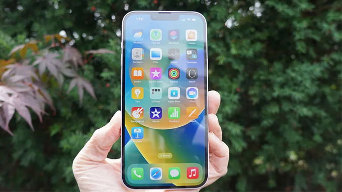 Màn hình iPhone 14 Plus 256GB có chất lượng ngang bằng với iPhone 14 Pro Max