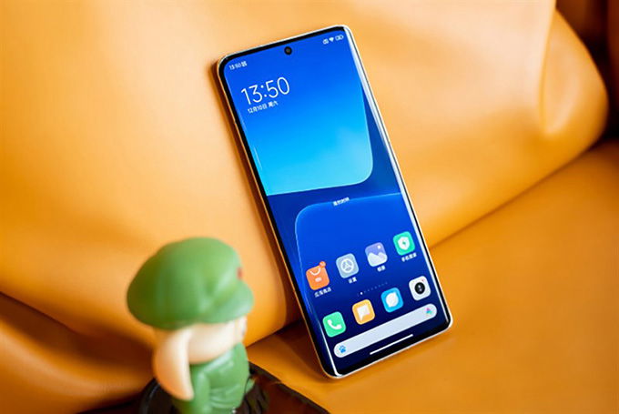 So sánh chi tiết 2 flagship iPhone 14 Pro Max 128GB và Xiaomi 13 Pro 128GB: Khả năng hiển thị