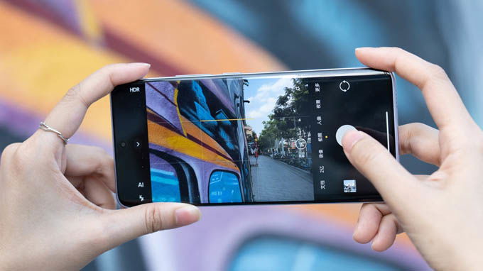 Chụp ảnh bằng Xiaomi Redmi Note 13 Pro Plus 512GB