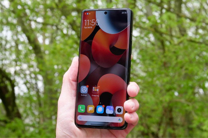 Xiaomi 14 Ultra được trang bị vân tay siêu âm một điểm