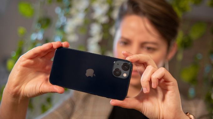 Dung lượng pin của iPhone 13 tăng hơn 15% so với dòng tiền nhiệm