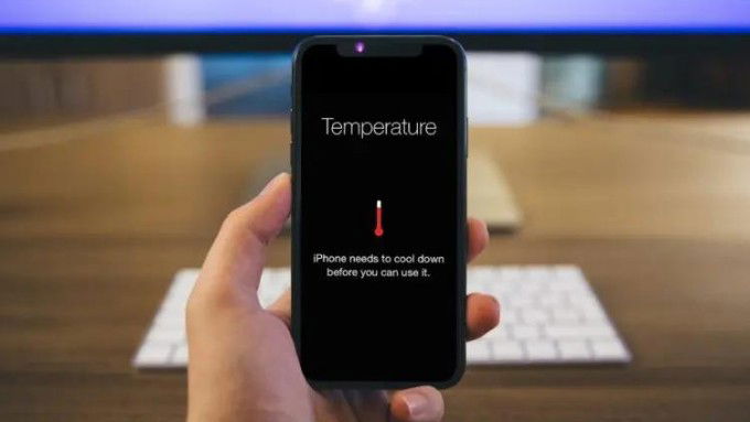 Khắc phục lỗi nóng máy trên iPhone 12 cũ