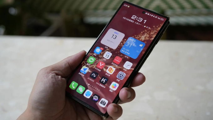 Tại sự kiện ra mắt ở Kuala Lumpur, Malaysia, Huawei ra mắt ''siêu phẩm'' Mate XT
