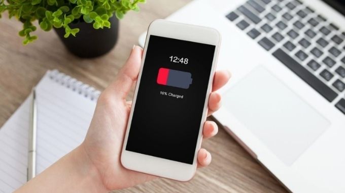 kích pin iPhone có gây hại không
