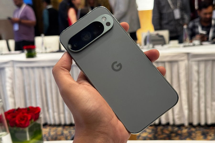 Pixel 9 Pro 1TB cũ tiếp tục khẳng định phong cách thiết kế tối giản và tinh tế