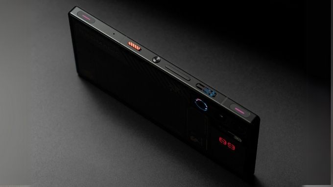 tản nhiệt và trigger của ZTE Nubia Red Magic 9S Pro Plus