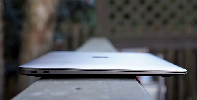 Thiết kế mỏng, gọn, nhẹ nhàng