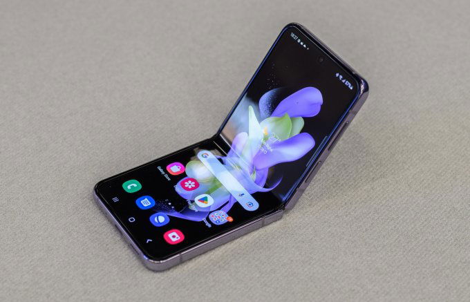 thoi-luong-pin-galaxy-z-flip4-xtmobile_2