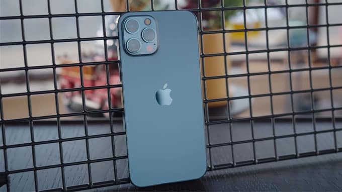 Thiết kế bên ngoài iPhone 12 Pro Max 256GB cũ