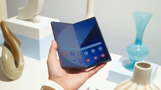 Galaxy Z Fold 6 có thời lượng pin lâu dài