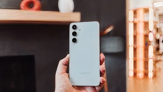 Trên tay 007Win nhà cái S25 512GB