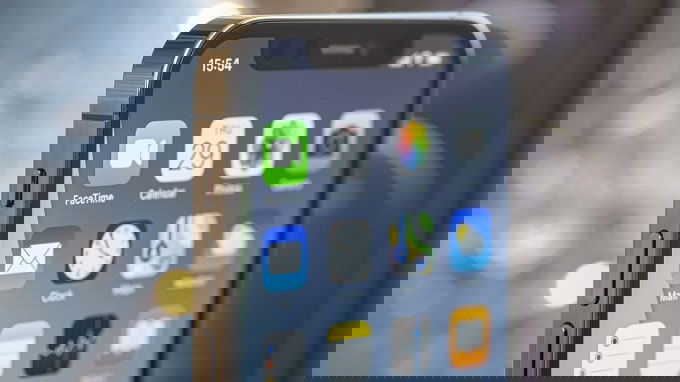 iPhone 12 Pro 256GB cũ sở hữu App 007Win hỗ trợ đa dạng nền tảng OLED chất lượng