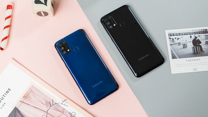 SAMSUNG-M31-17