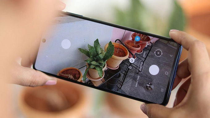 Màn hình AMOLED cho khả năng hiển thị sắc nét