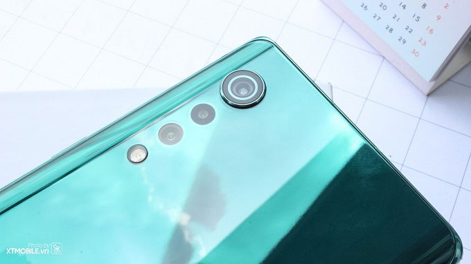 Cụm camera giọt mưa độc đáo và công nghệ hiện đại