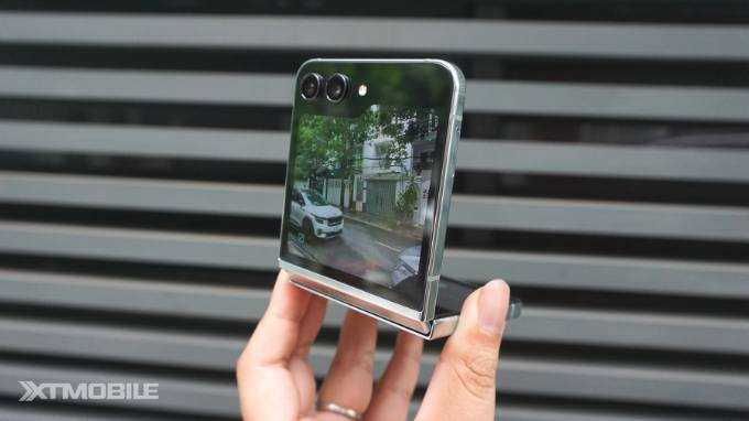 Hệ thống camera trên Galaxy Z Flip 5 256GB