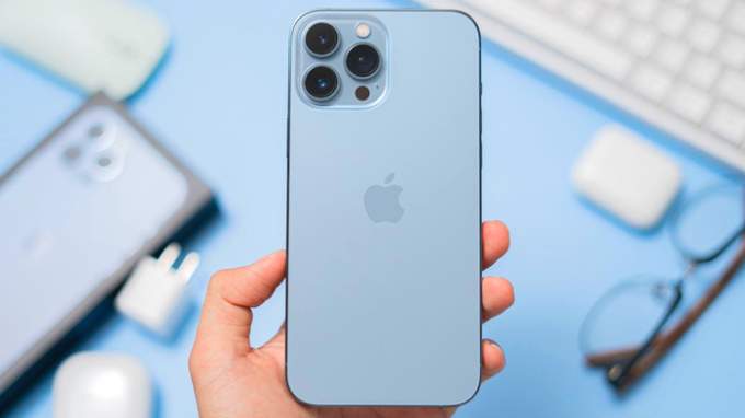 Thiết kế bên ngoài iPhone 13 Pro Max 256GB cũ 97%