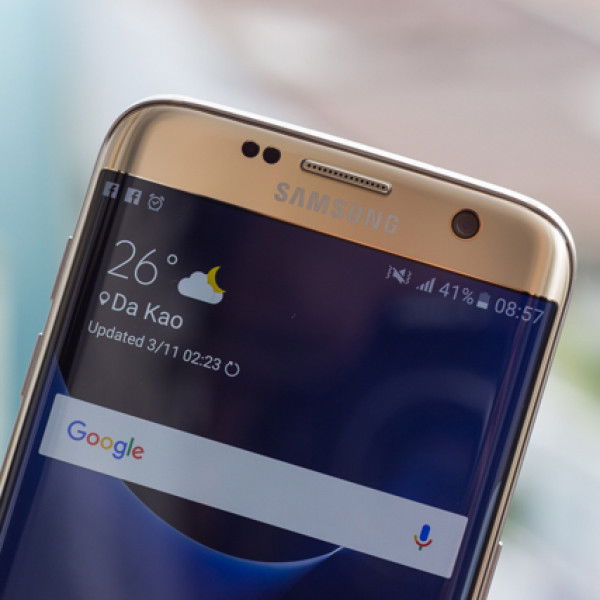 Thay camera trước Galaxy S7 Edge