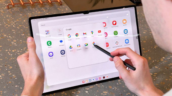 Galaxy Tab S9 Ultra 5G đi kèm bút S Pen
