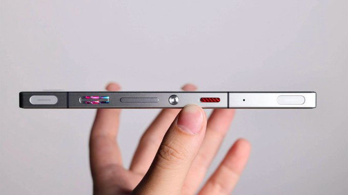 Kích thước của Nubia Red Magic 9 Pro Plus 256GB