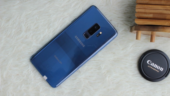 Mặt lưng Galaxy S9 Plus Mỹ