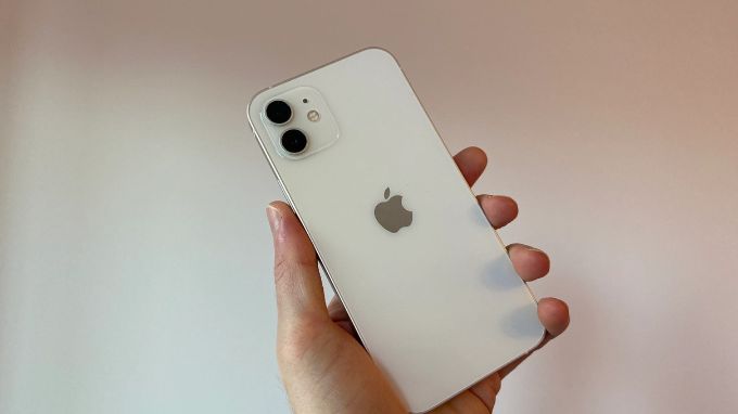 iPhone 12 bản tiêu chuẩn