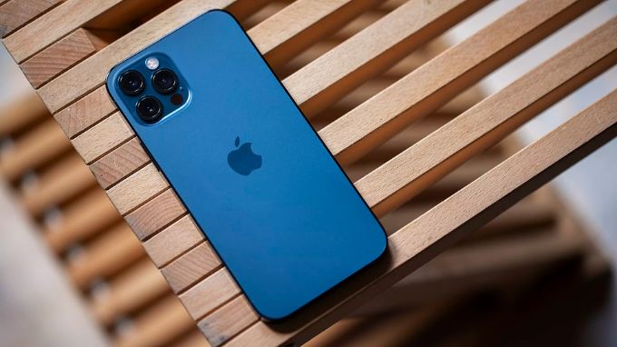 iPhone 12 Pro Max là bản cao cấp nhất
