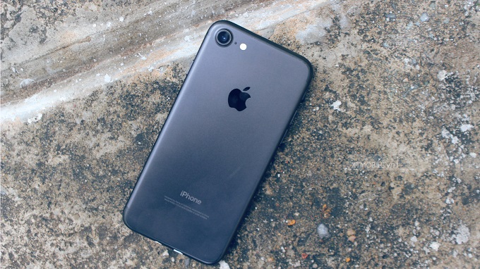 Mặt lưng iPhone 7 với camera đơn