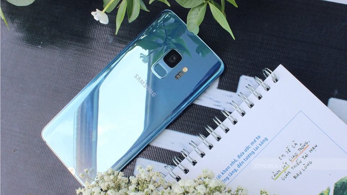 Galaxy S9 màu xanh gradient độc đáo